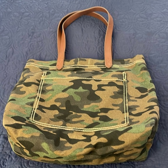 Camo canvas bag strap drop 7” outside and i side pockets - Picture 1 of 5